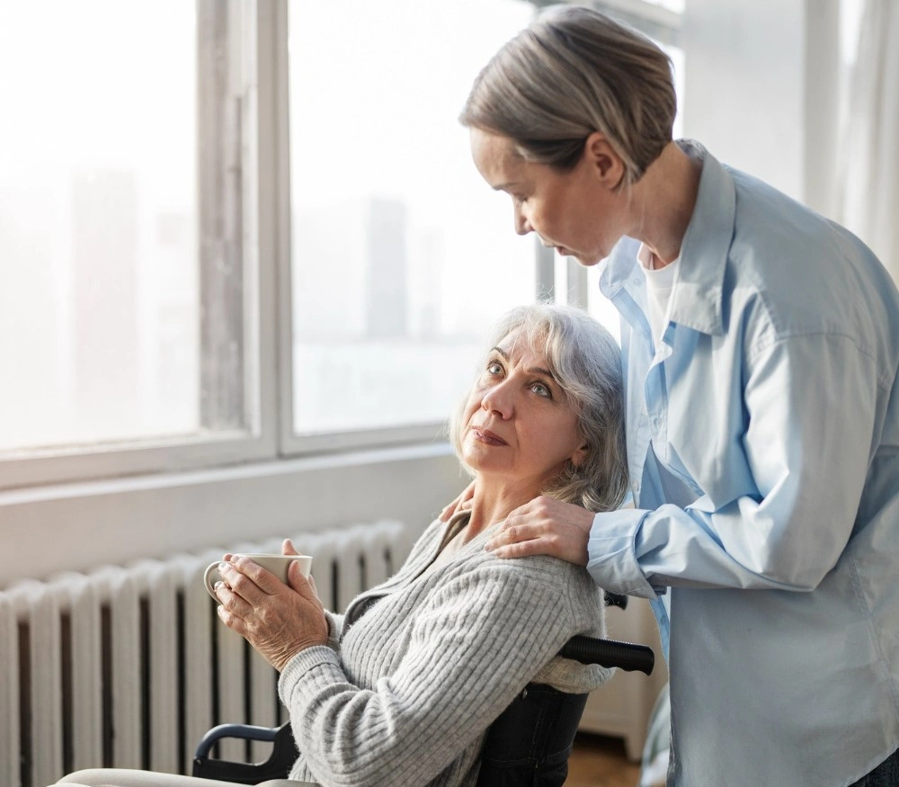 Частая или круглосуточная сиделка: сравнение стоимости, условий и нагрузки