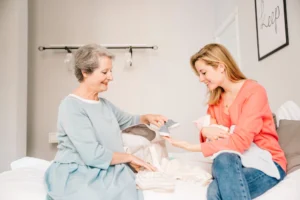 Договор с сиделкой: что важно прописать